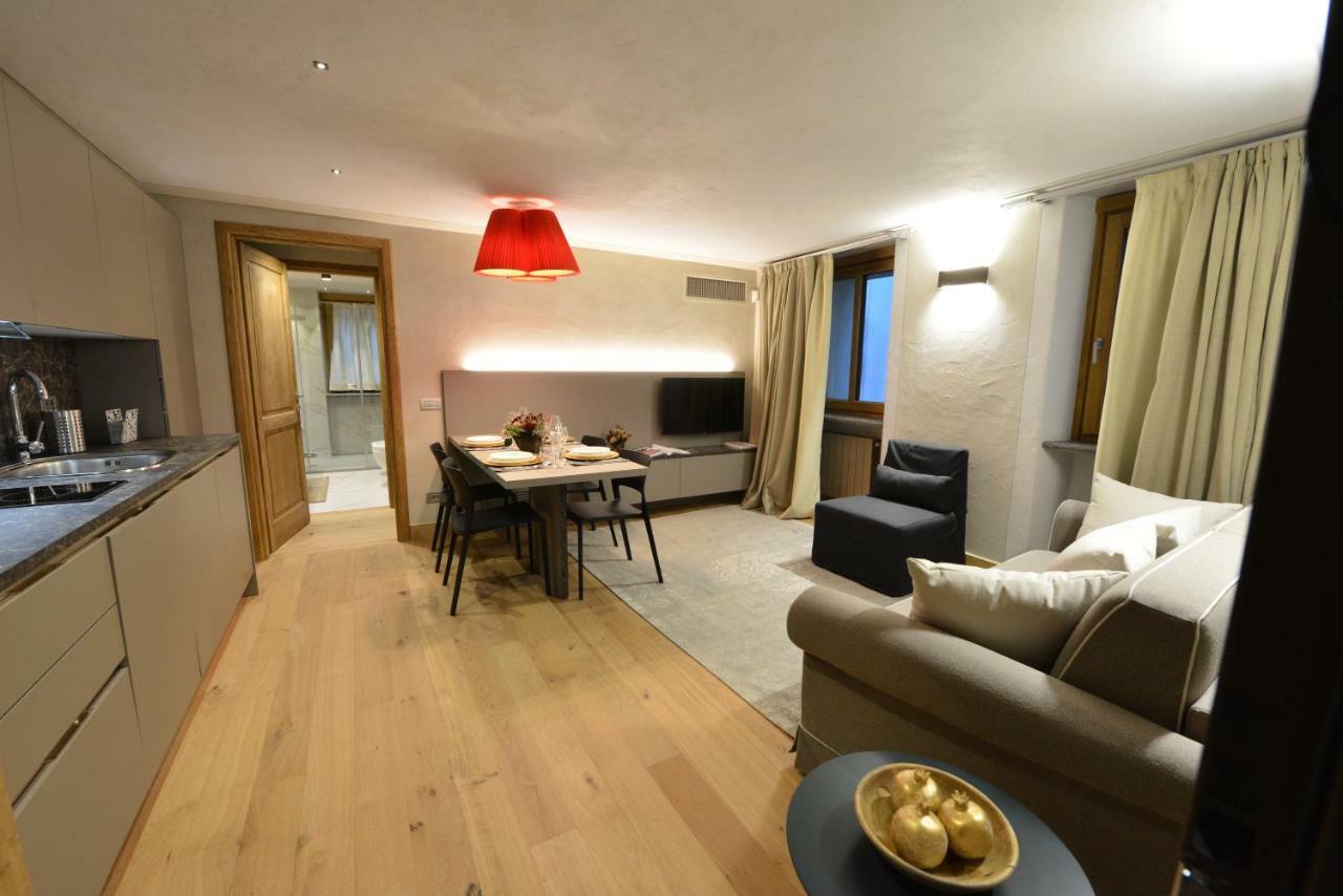 Le Reve Charmant Apartments - Via Sant'Orso,2 Aosta Luaran gambar